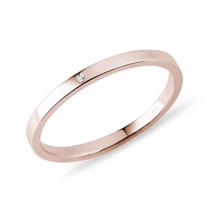 Snubní prsten z růžového zlata s diamantem KLENOTA