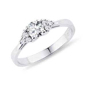 Luxusní diamantový prsten v bílém zlatě KLENOTA
