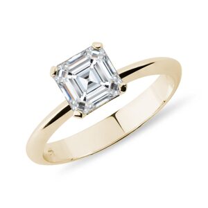 Zlatý prsten s diamantem v brusu asscher KLENOTA